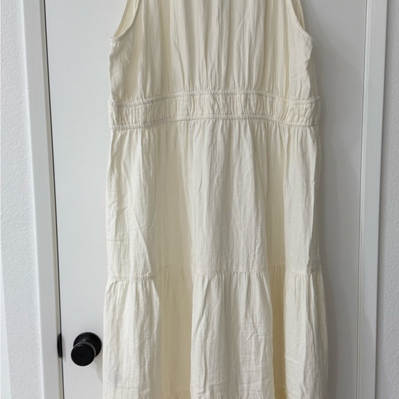 Old Navy Fit & Flare Crinkle Gauze Maxi Dress - Cream - Picture 2 of 4